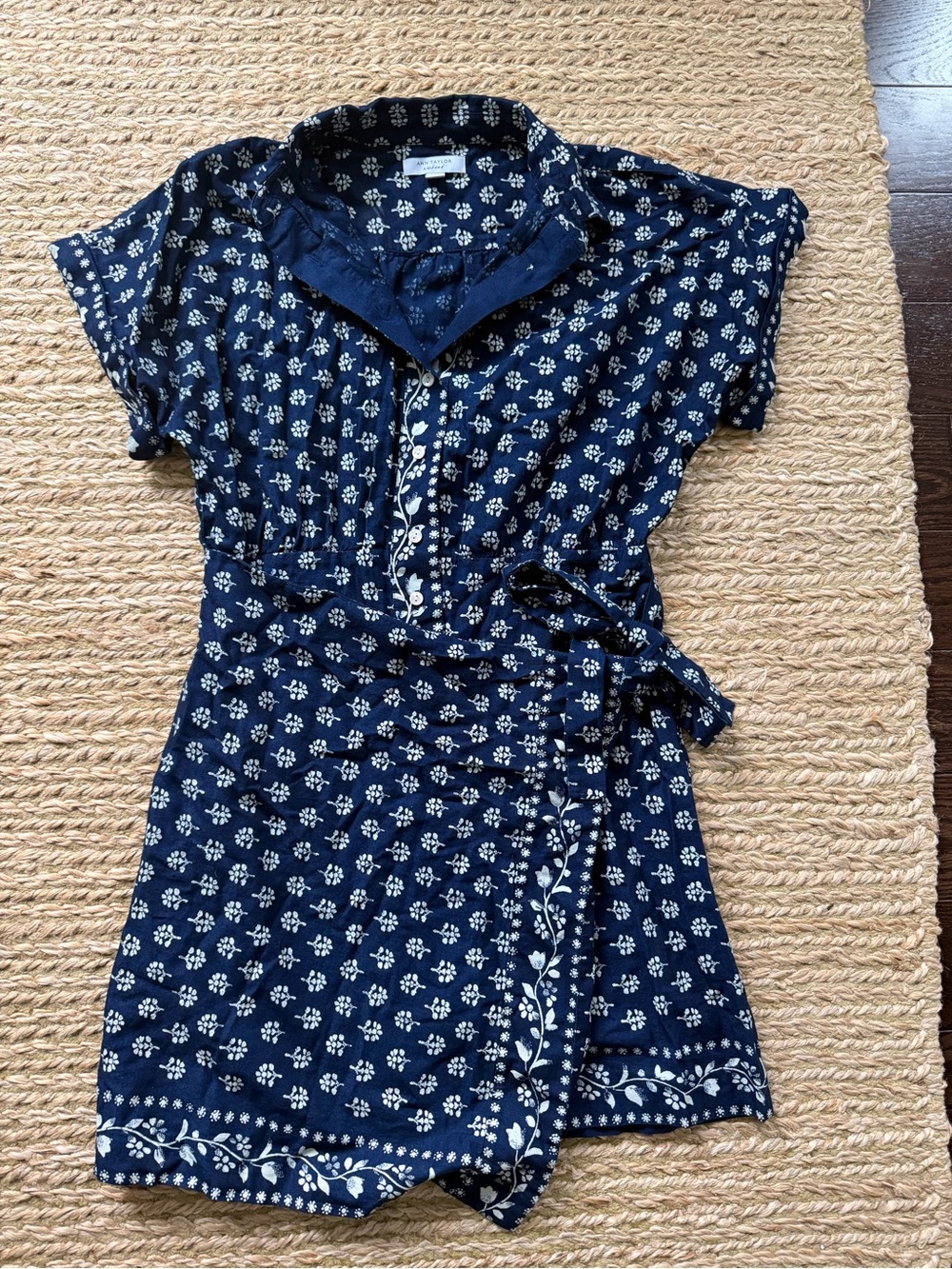 Ann Taylor Weekend Block print Navy Blue Mini skort button down dress